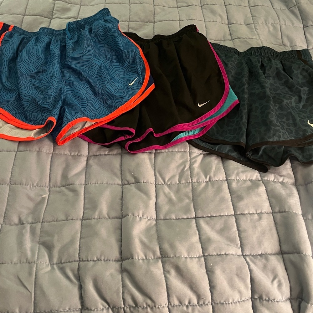 Nike Dri-Fit Tempo Athletic Shorts Lot women’s medium